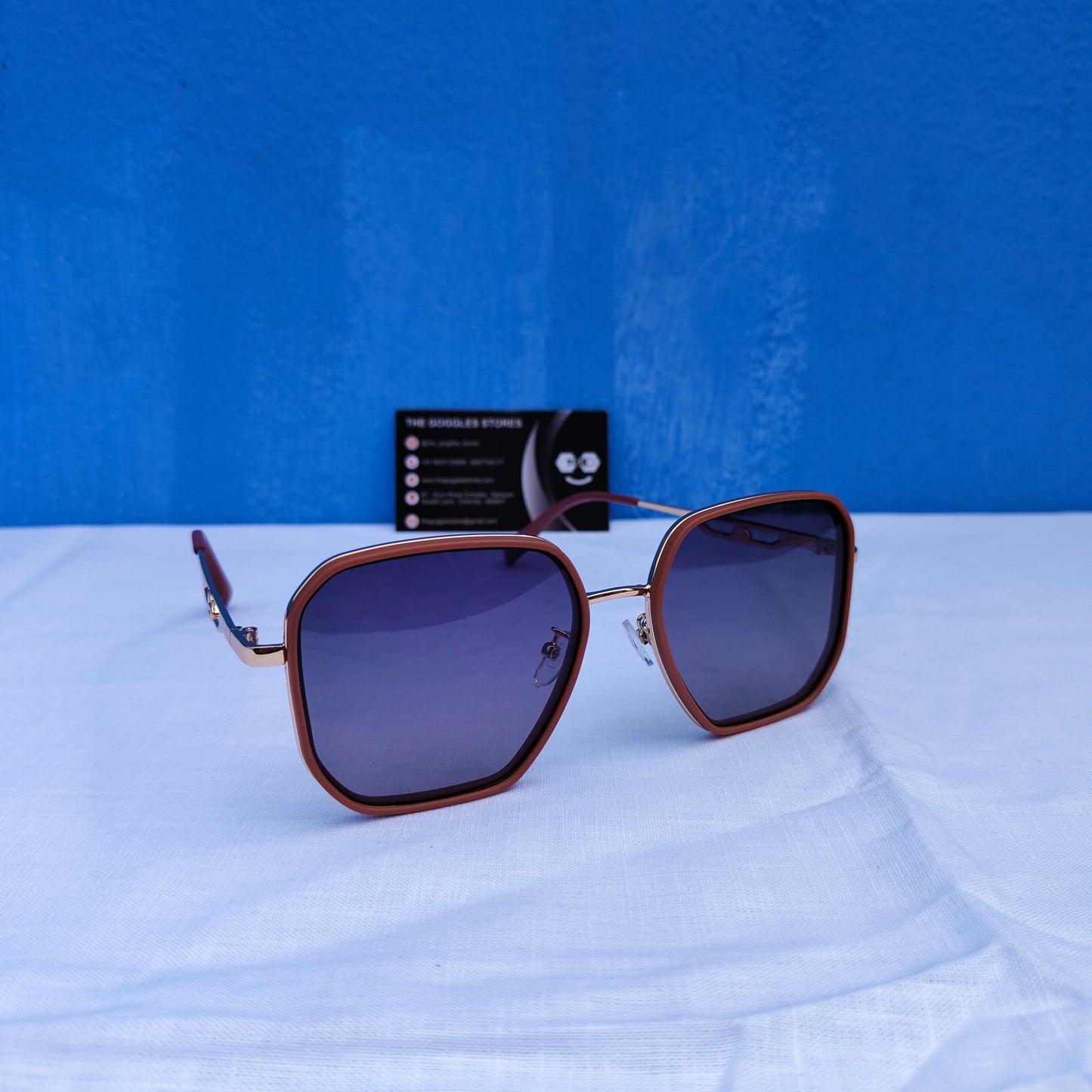 Oversized Women Sunglasses 01