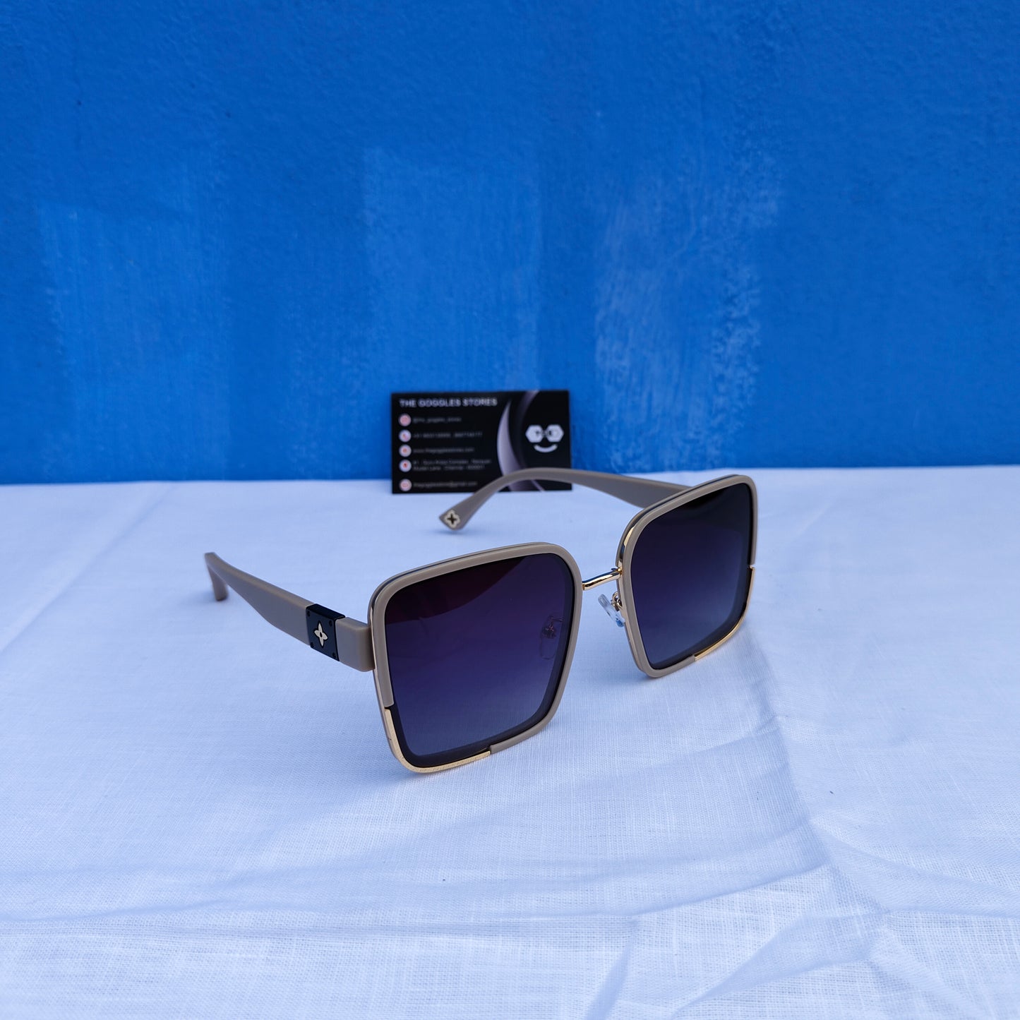 Oversized Women Sunglasses 03