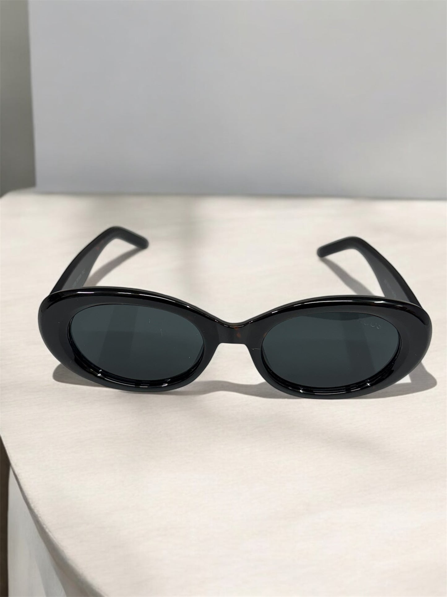 Vintage Oval Star C08