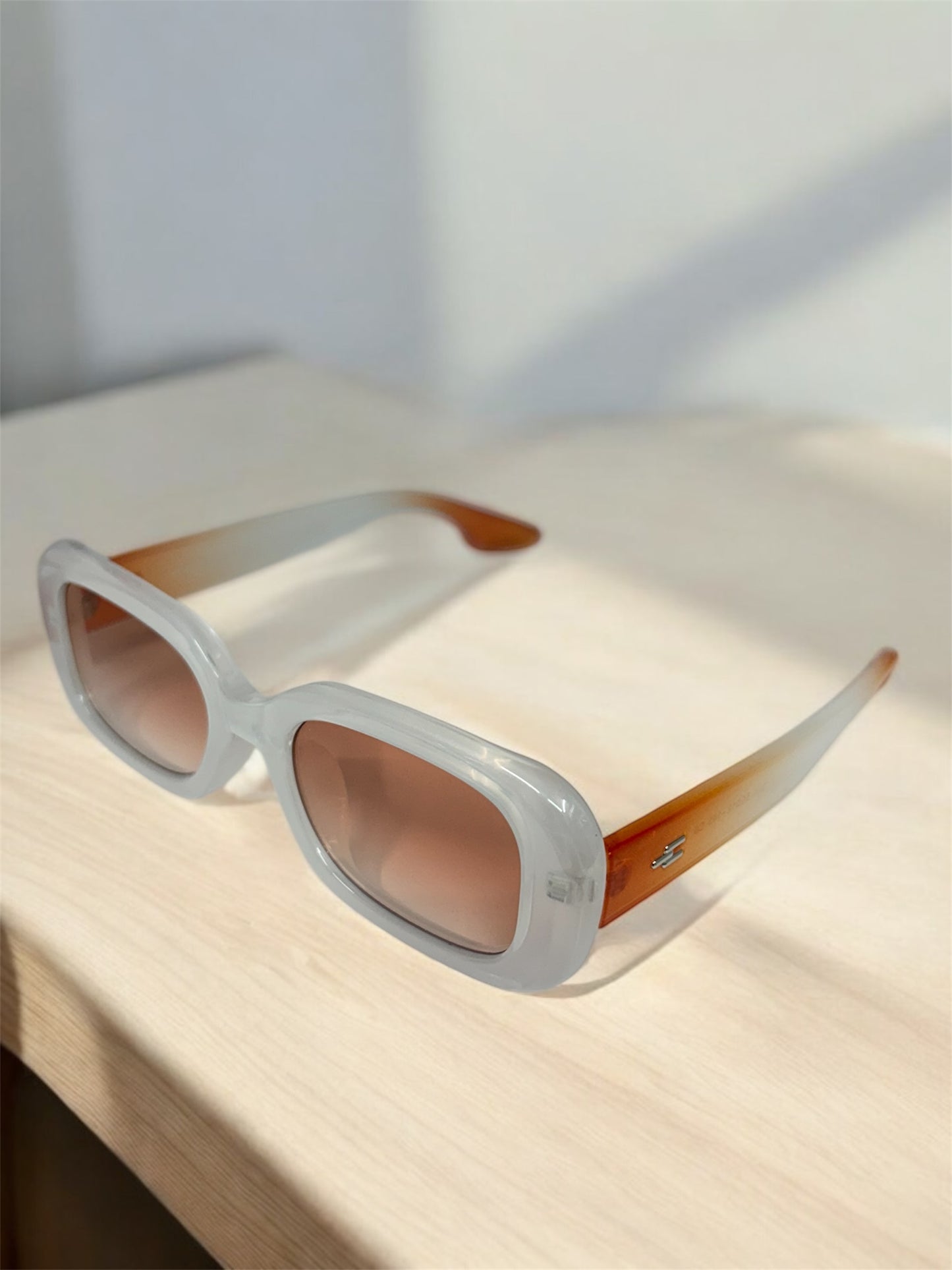 Vintage Rectangle C06