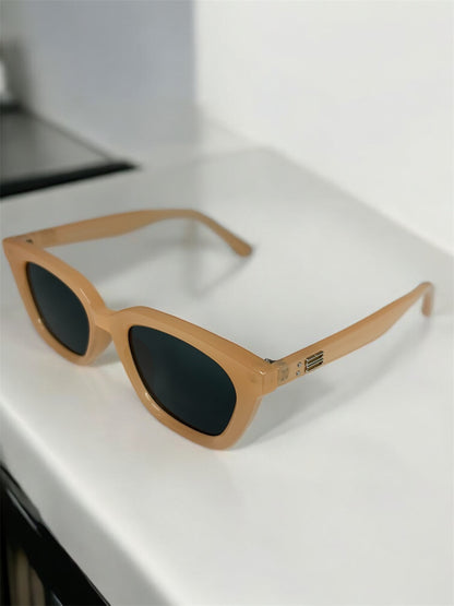 Vintage Square C02
